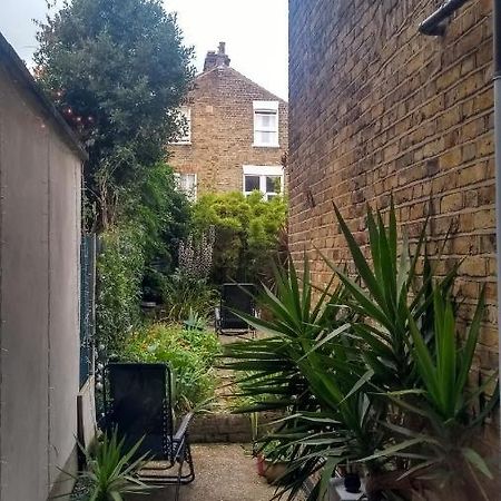 Homey, Warm & Welcoming Room. London Ngoại thất bức ảnh