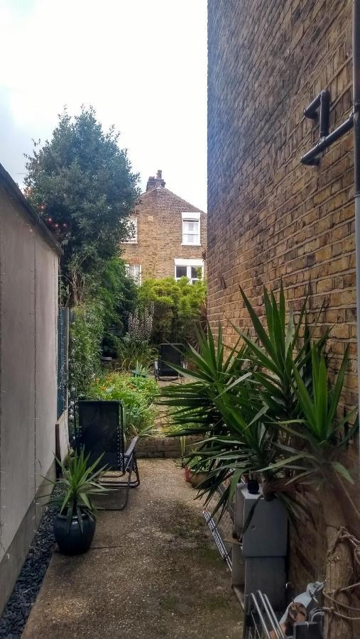 Homey, Warm & Welcoming Room. London Ngoại thất bức ảnh